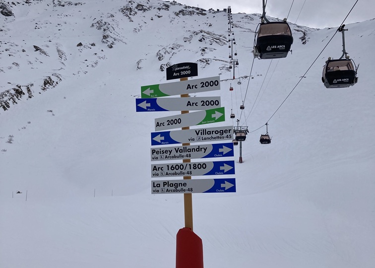 Tignes Piste Signpost